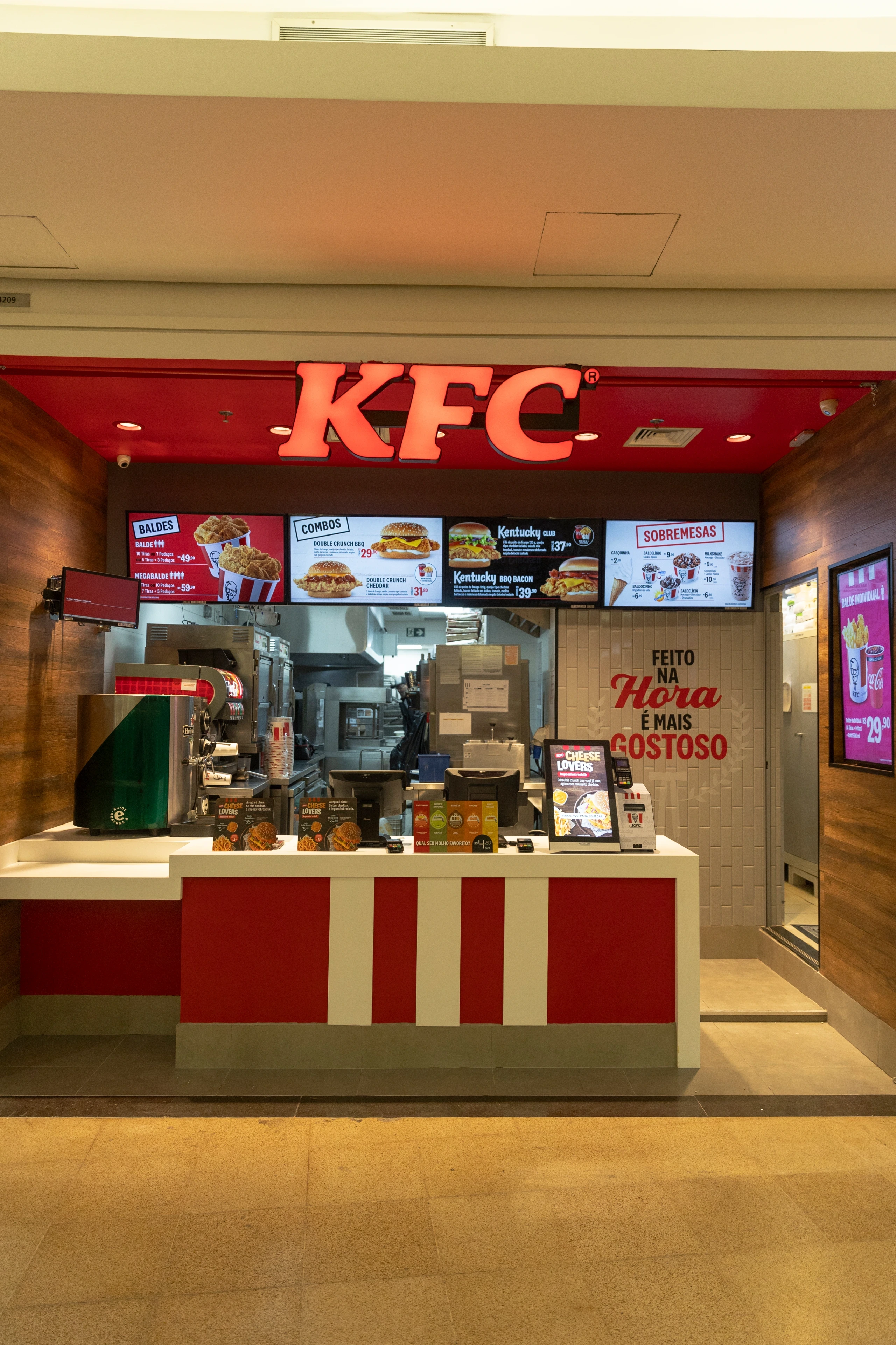 KFC WEST PLAZA - Foto 9